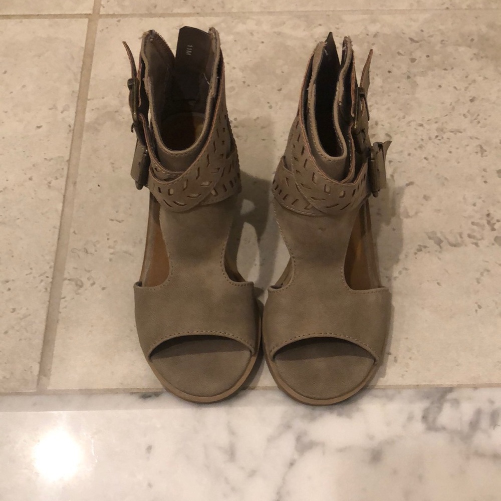 Girls Tan Fall Booties